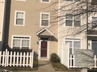 8620 Neuse Club Ln APT 104, Raleigh, NC 27616