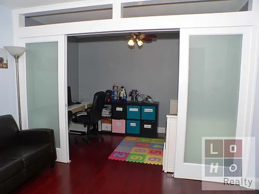 Sold by LoHo Realty | media 3