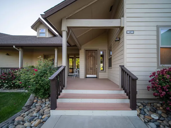 26027 Auberry Road, Clovis, CA 93619