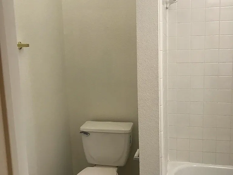 3104 Northwest Blvd #D — Photo 7