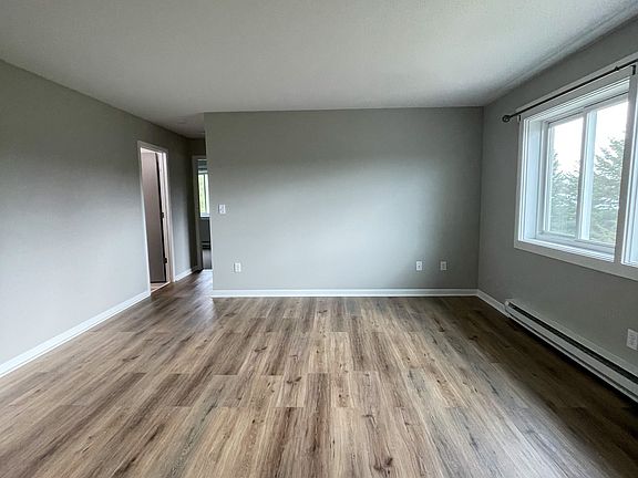 4th image of 1900 Apartment Dr APT 8