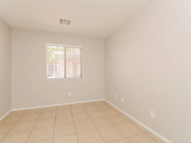 14905 W Caribbean Ln — Photo 7