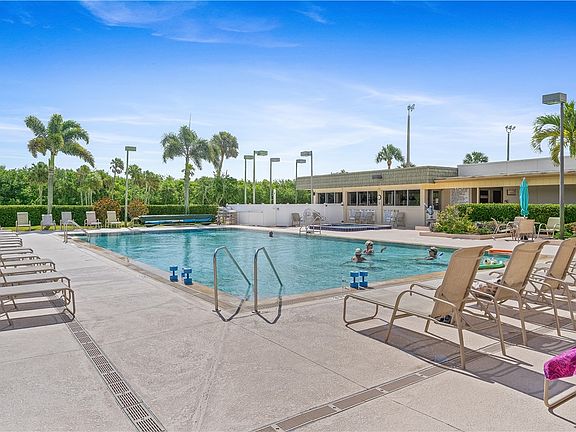 4th image of 47 Vista Gardens Trl APT 203