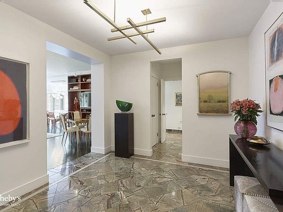 4th image of 425 E 58th St APT 11C