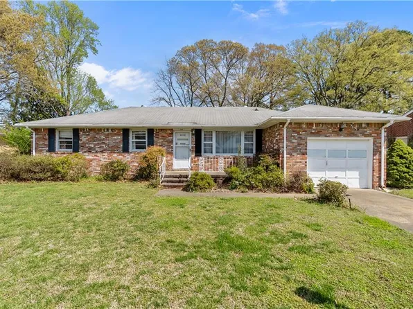 2445 Lindbergh Ave, Chesapeake, VA 23325