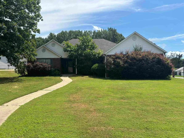 2205 Cherry Creek Cir, Bryant, AR 72022