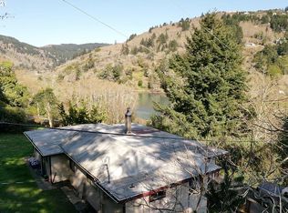 16704 Thompson Rd, Brookings, OR 97415