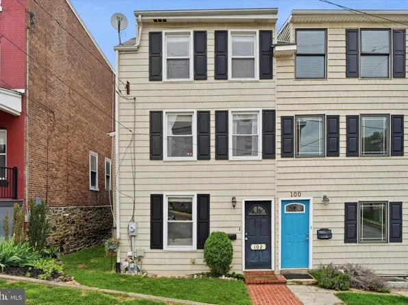 102 Cedar Ave, Conshohocken, PA 19428