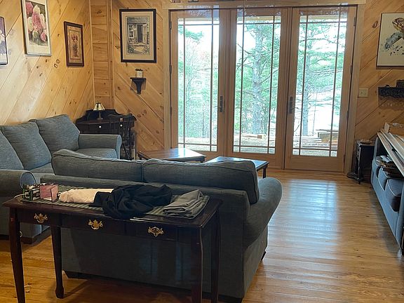 1st floor living room