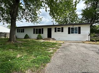 435 South Spicer Dr, Austin, IN 47102