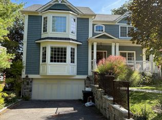 16 Meeker St, Staten Island, NY 10306