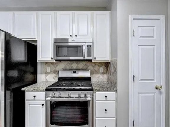 4th image of 862 Tanners Point Dr