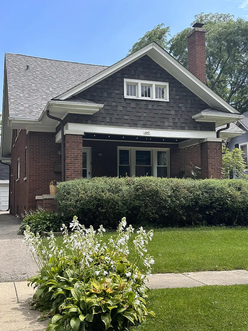 1047 Duncan Ave photo 1