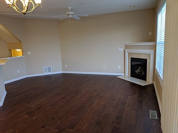 5th image of 116 Cumberland Chase Blvd SW
