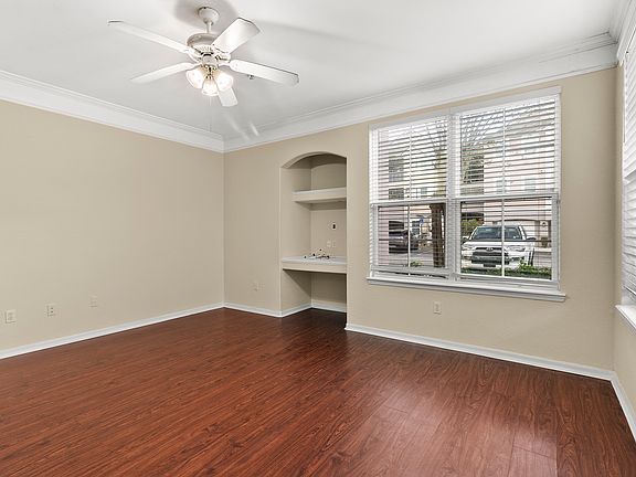 3rd image of 6435 Manhattan Village Ave APT 104