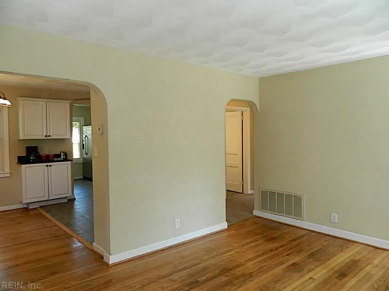 534 Meads Rd — Photo 8