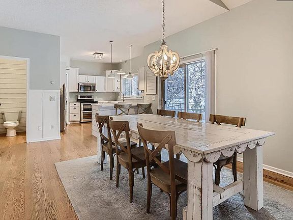 4th image of 2216A White Pine Ct