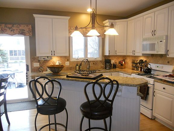 2nd image of 24725 Illini Dr