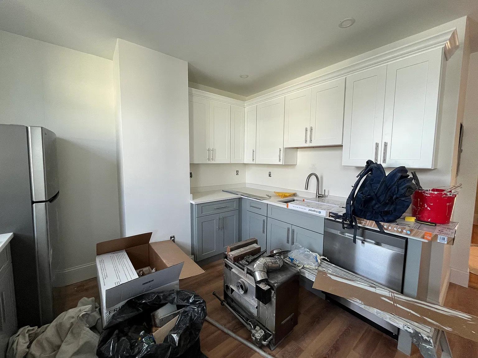 2 bed, 1100 sqft, $2,850 — Photo 3