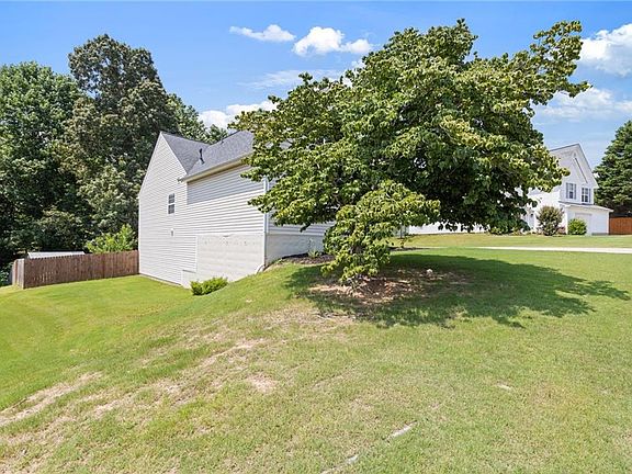 2nd image of 2565 Cordillo Dr