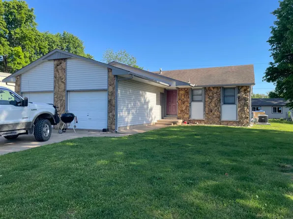 421 & 423 Janet St, Clearwater, KS 67026