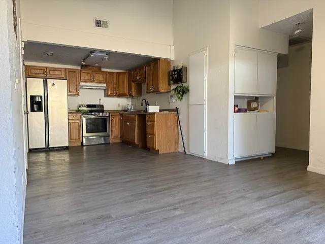 8363 Deville Oaks Way — Photo 3