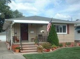 13721 Carpenter Rd, Garfield Heights, OH 44125