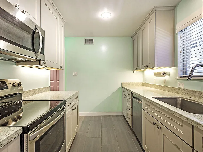 675 Sharon Park Dr #223 — Photo 15