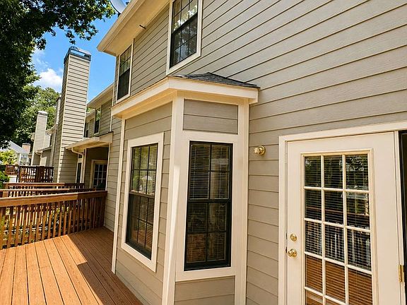 4th image of 621 Granby Hill Pl