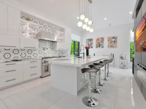 4305 NW 63rd Place, Boca Raton, FL 33496