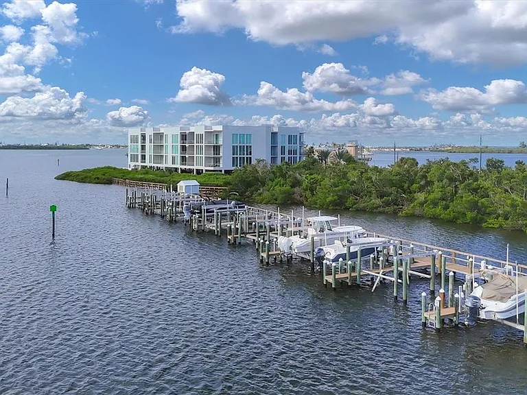 1375 Beach Rd #311 — Photo 42