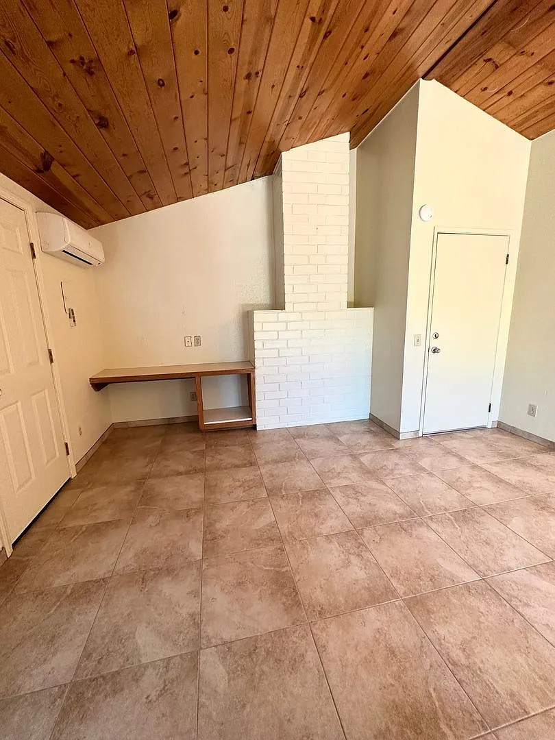 Building Photo - 5177 San Simeon Dr