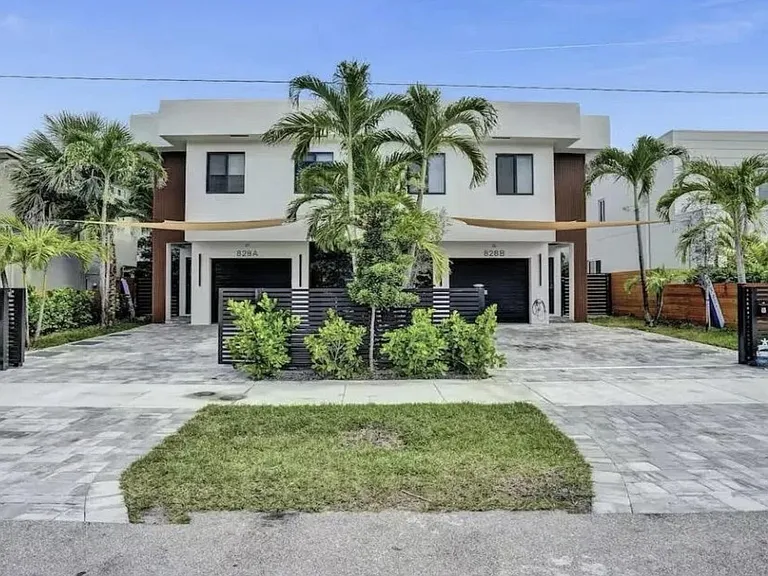 828 SW 16th St — Photo 1