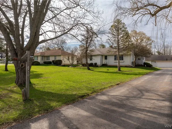 6700 Clinton St, Elma, NY 14059