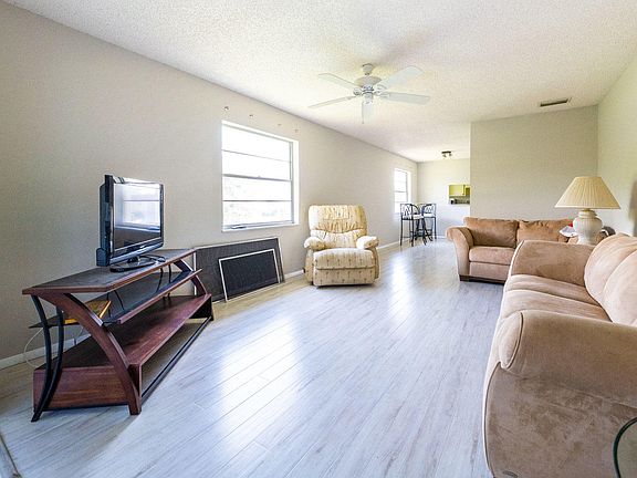 4th image of 1225 NW 21st St E #2008