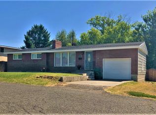 705 E Concord Ave, Grandview, WA
