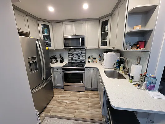 Rented by Massada Home Sales Inc | media 14