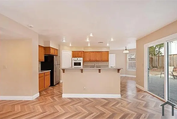 1585 Foxwood Dr — Photo 17