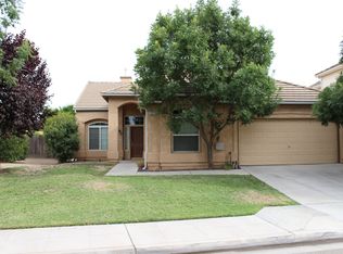 10618 N Bunkerhill Dr, Fresno, CA 93730