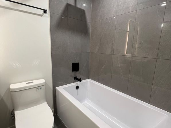 1 bedroom rental in Surrey — photo 15