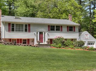 224 Hobbs Rd, Pelham, NH 03076