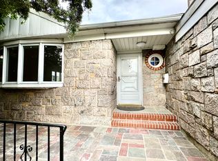 67-39 170th St #1, Fresh Meadows, NY 11365