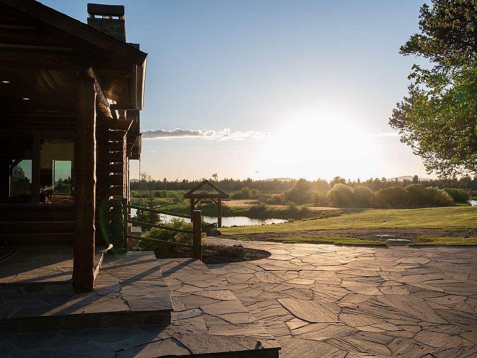 16th image of this home