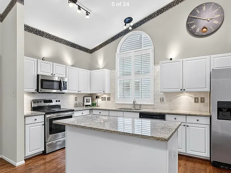 1307 Norwood Hills Dr — Photo 3