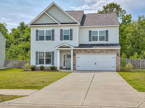 2nd image of 140 Pebble Lane