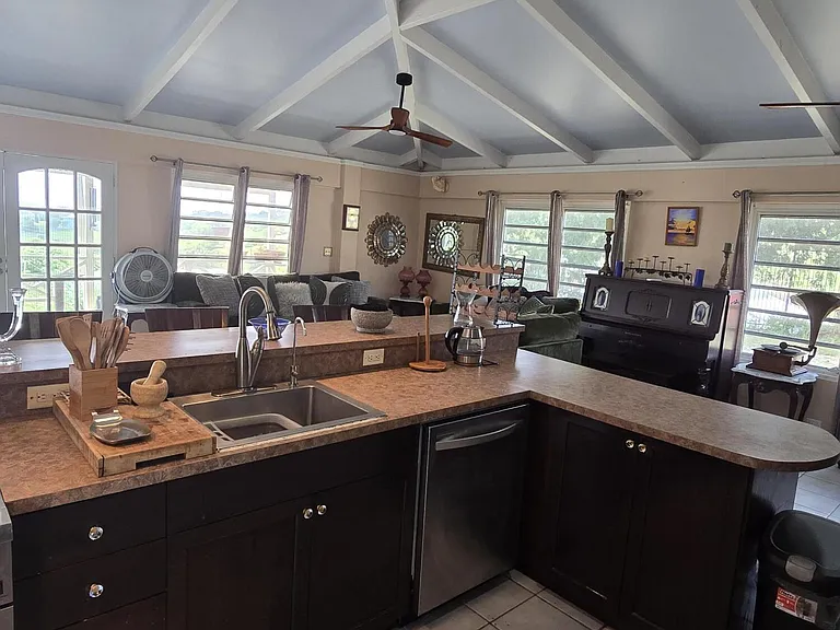 106 Main H Mount Pleasant Bay — Photo 14