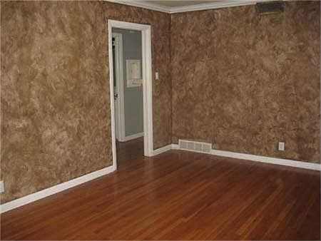 2nd image of 1106 Sunset Dr