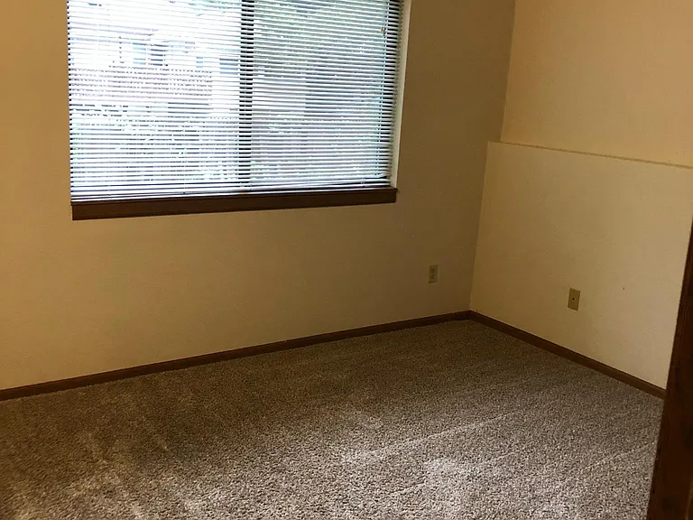 917 Houseman Ave NE #102 — Photo 1
