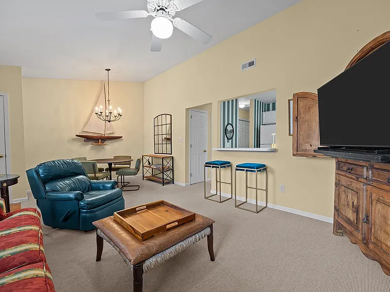 2900 Myrtle St #12 — Photo 3