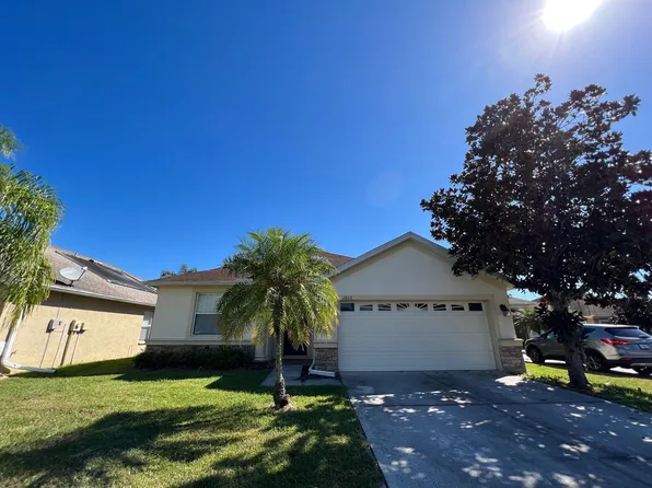 3806 Washburn Pl, Zephyrhills, FL 33543